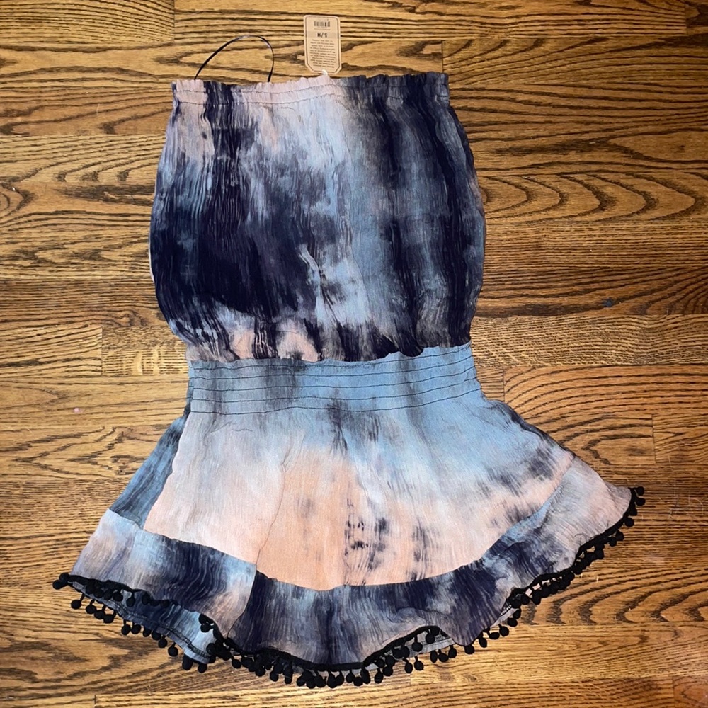 natural life romper style dress. Size S/M. Never worn.